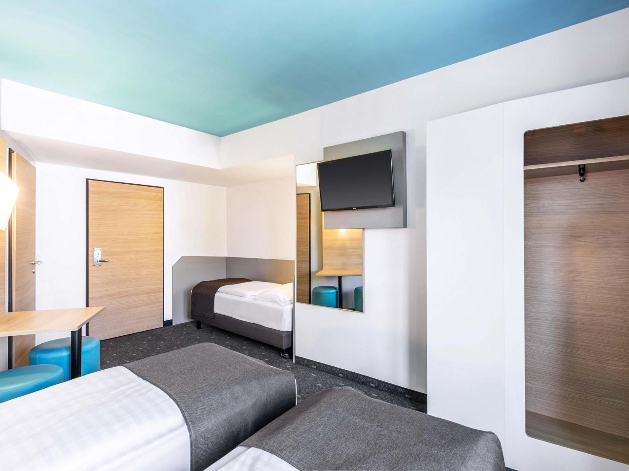 Triple Room,1706940129:JPEG